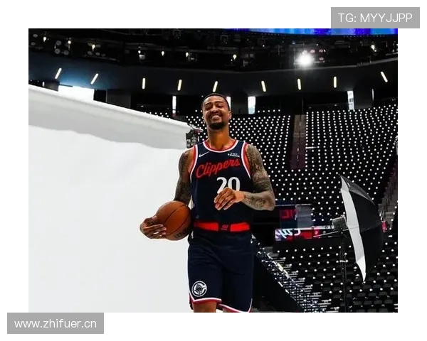 快船训练氛围轻松愉快全员笑容满面小卡频频亮相